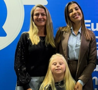 De Penha para o Brasil: aos 6 anos, Pietra Grossklags é a pessoa mais jovem com Síndrome de Down a empreender no país