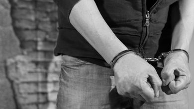 Homem é preso após abordagem confirmar mandado em aberto por pensão alimentícia em Indaial