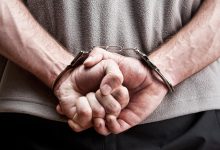 “Se chamar a polícia eu te mato”: homem é preso após ameaçar enteada durante discussão em Indaial