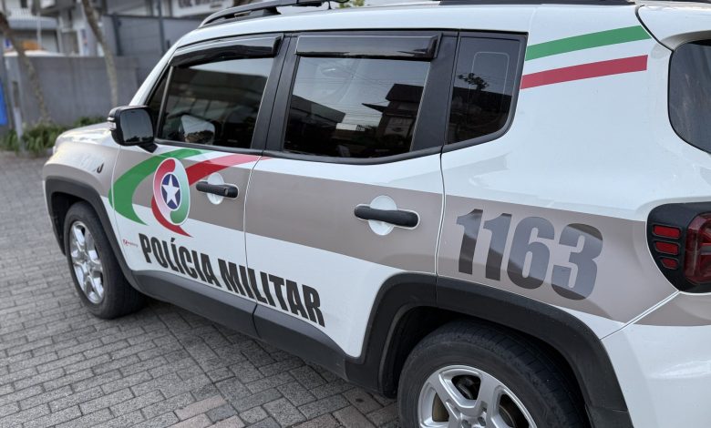 Homem procurado por dívida de pensão alimentícia é localizado e preso durante ação da PM em Indaial