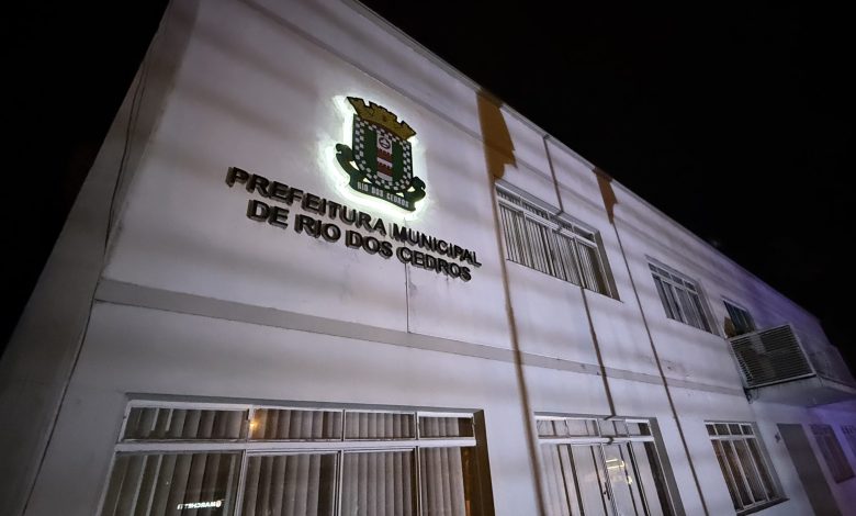 Prefeitura de Rio dos Cedros se manifesta e afirma não ser alvo da Operação “Ponto Final” do GAECO