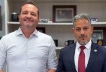 Prefeito Flávio Buzzi entrega proposta para nova delegacia da Polícia Civil em Timbó