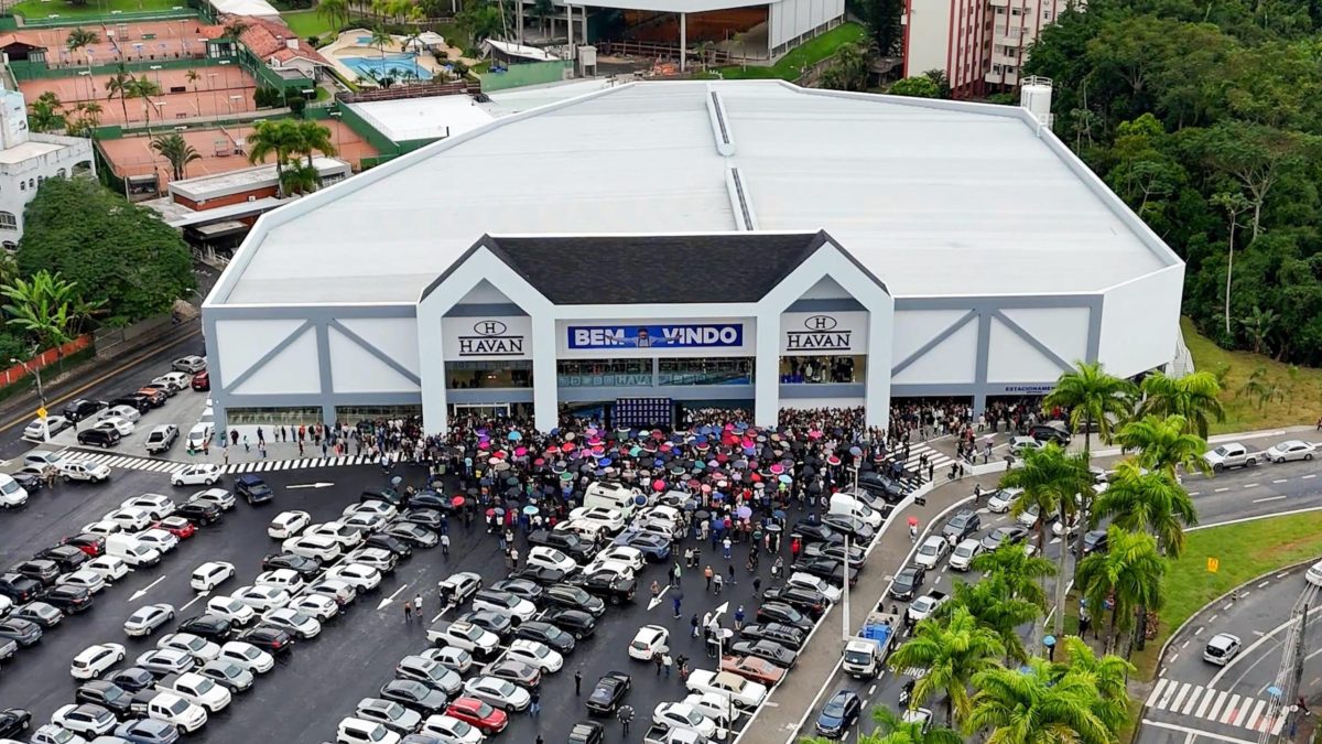 Havan inaugura megaloja inédita em Blumenau e aposta em arquitetura enxaimel