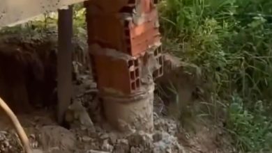 Balde, tijolo e madeira viram ‘estrutura’ de casa e cena improvisada viraliza