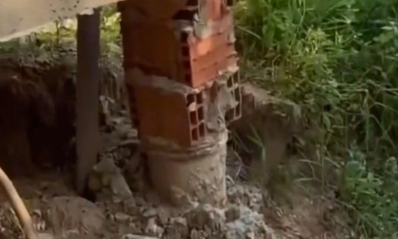 Balde, tijolo e madeira viram ‘estrutura’ de casa e cena improvisada viraliza