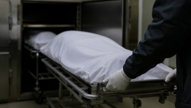 Troca de corpos: agente funerária diz que servidores sugeriram esconder erro em SC