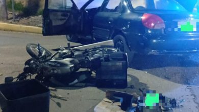 Motociclista fica ferida após colisão com carro na BR-470, em Apiúna