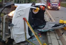 Motorista fica ferido após capotamento na BR-470, em Indaial