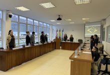 Parlamento Jovem de Timbó cobra melhorias em calçadas, roçadas e uniformes escolares