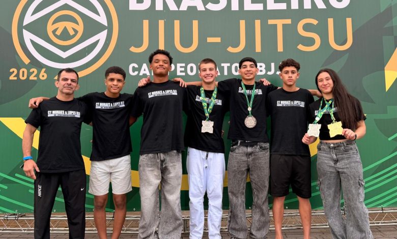 Equipe de Indaial sobe ao pódio no Campeonato Brasileiro de Jiu-Jitsu com ouro e medalhas nacionais
