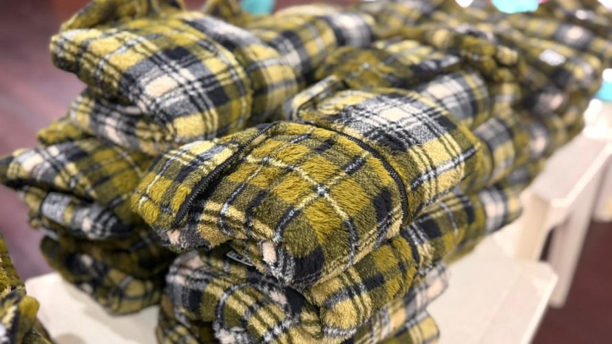 APAE de Timbó promove ação beneficente com bazar repleto de ofertas e produtos para toda a comunidade