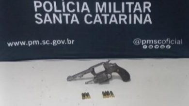 Discussão por som alto em Dia das Mães termina com disparo de arma de fogo e prisão em Blumenau