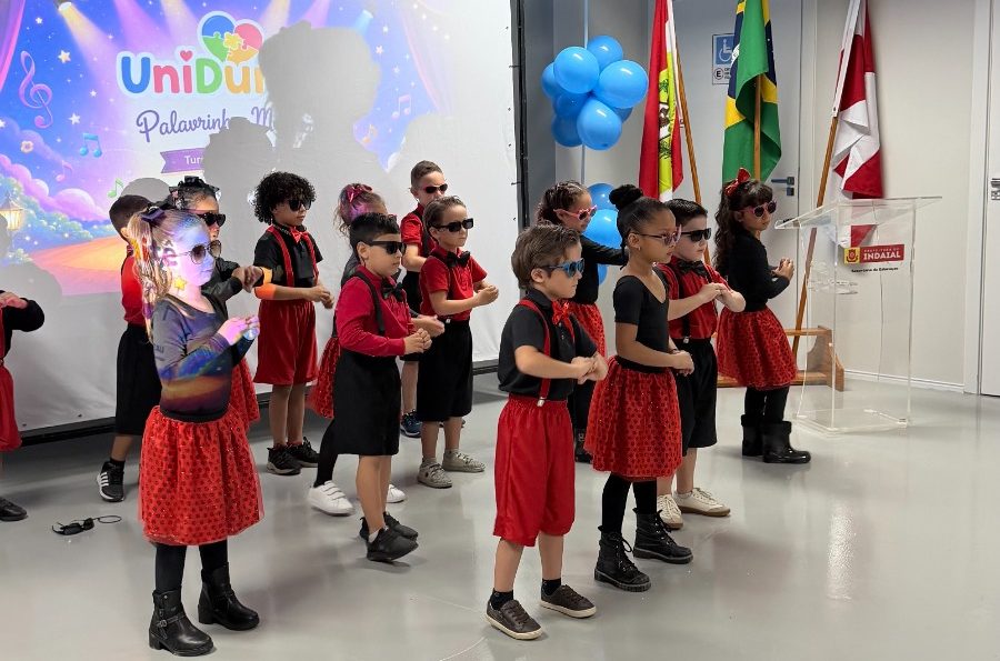 Indaial inaugura nova UEI Pequeno Príncipe em solenidade com apresentações e integração da comunidade