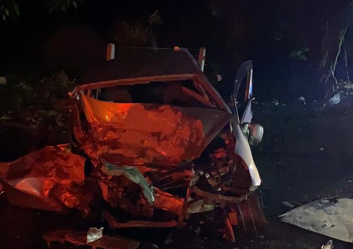 Colisão entre carreta e dois carros deixa uma vítima fatal e feridos em estado grave na BR-470, em Apiúna