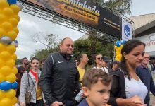 Passos, conscientização e união marcam Caminhada Maio Amarelo com 250 participantes em Indaial