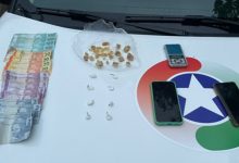 Homem tenta fugir ao perceber chegada da PM, mas acaba preso com drogas e dinheiro em Apiúna