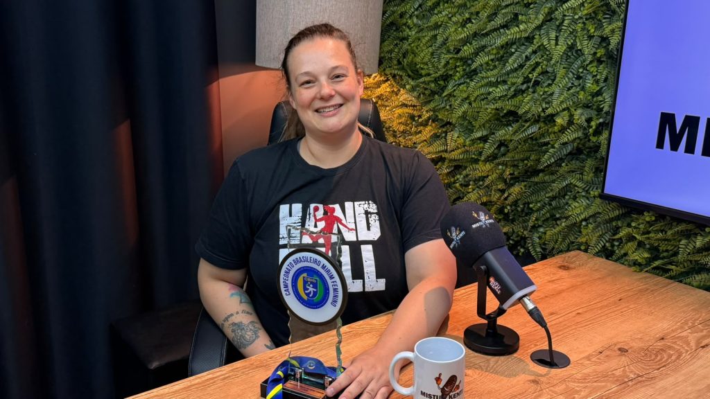 “Treinamos em escolas e enfrentamos equipes como o Corinthians”: Ceci revela bastidores do T-Rex Handball feminino de Timbó no Campeonato Brasileiro de Clubes Mirim