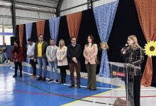 Escola de Indaial ganha nova estrutura e celebra entrega das reformas