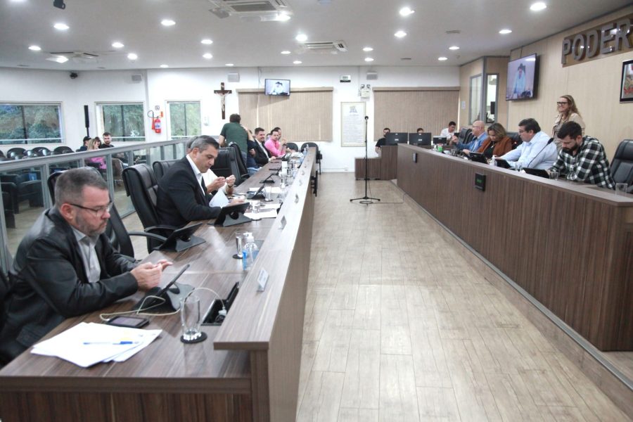 Câmara de Blumenau dá novo passo na municipalização do SESI e cria comissão especial
