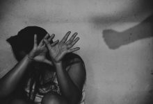 Após denúncias de gritos, PM encontra mulher ferida e prende marido por violência doméstica em Ascurra