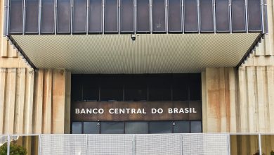 Selic cai pela terceira vez seguida e chega a 14,25% ao ano; veja o que muda para o bolso dos brasileiros