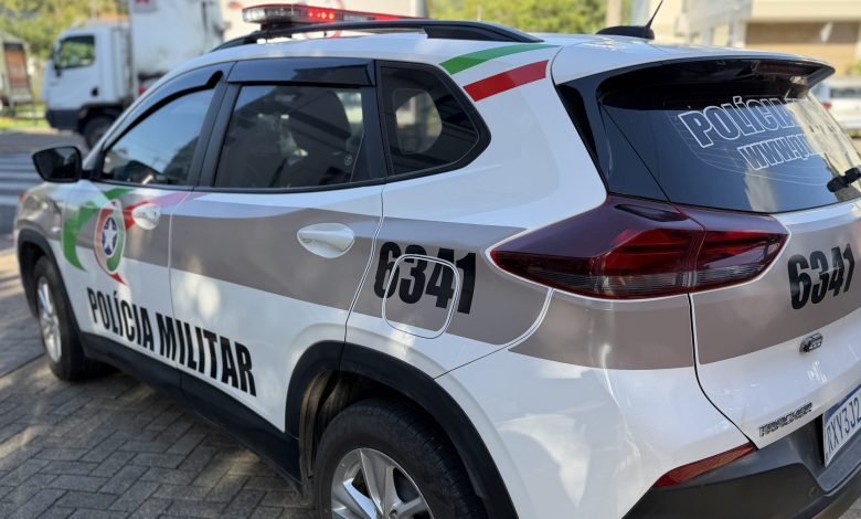 Monitorado por câmeras, homem é preso ao tentar furtar mercadorias de supermercado em Indaial