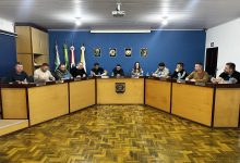 Câmara de Apiúna debate projetos de inclusão social e acolhimento familiar durante sessão