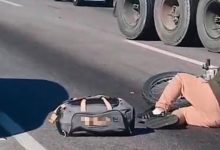 Motociclista morre atropelado por carreta após queda na BR-101, em Itajaí