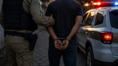 Homem com mandado por estupro de vulnerável é preso em Indaial e levado ao presídio em Blumenau