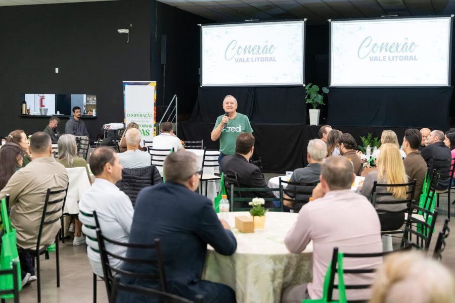 Com 30 jantares, Sicredi Vale Litoral SC aproxima associados e compartilha resultados da cooperativa