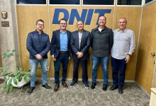 Melhorias nos acessos à BR-470 pautam reunião de prefeitos de Timbó e Indaial com o DNIT