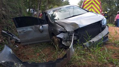 Acidente com cinco ocupantes termina com mulher hospitalizada após saída de pista em Ascurra
