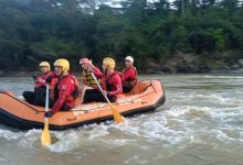 Rafting, canoagem e trabalho em equipe movimentam o Rio Itajaí-Açu neste fim de semana em Indaial