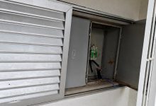 Edifício é alvo de invasão e tem parte da fiação elétrica furtada em Indaial