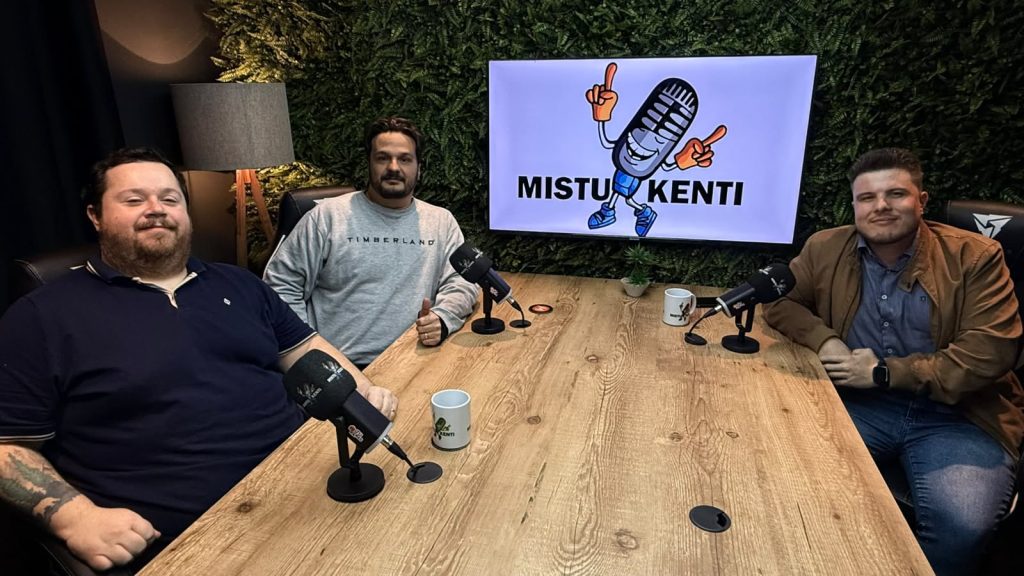 Ele começou fazendo vídeos na pandemia e hoje vive do audiovisual; André Buzzi no Mistukenti