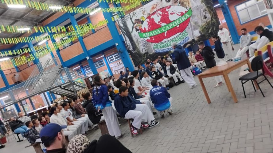 Festival Nacional da Arte Capoeira reúne grandes mestres e mais de 70 crianças em Timbó