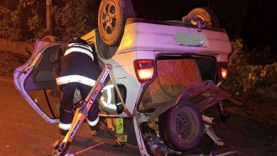 Motorista é resgatado após carro capotar durante a madrugada em Ascurra