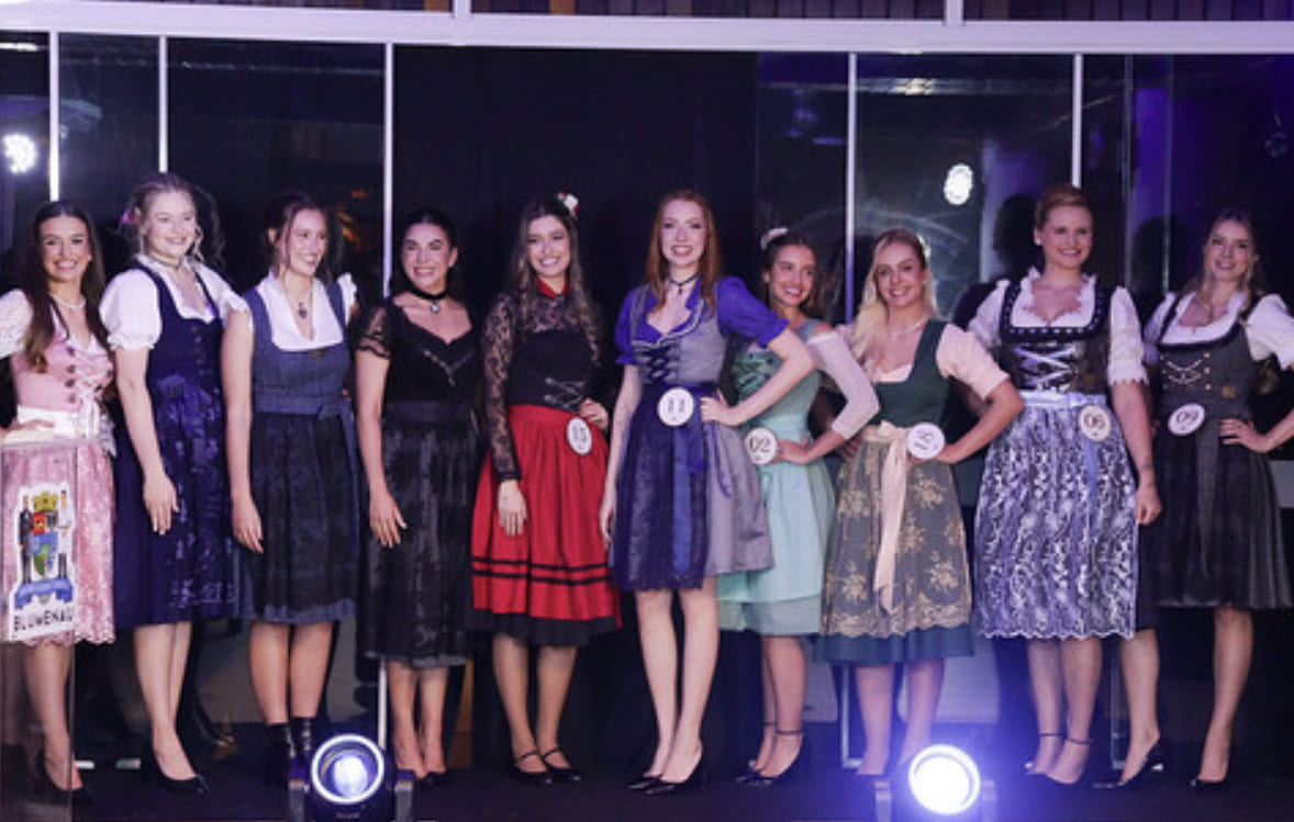 Blumenau define as 10 finalistas que disputarão a coroa da 42ª Oktoberfest