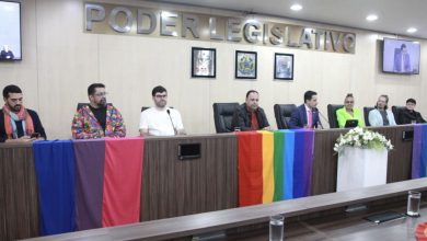 Artistas, ativistas e entidades recebem homenagens da Câmara de Blumenau no Mês do Orgulho LGBT