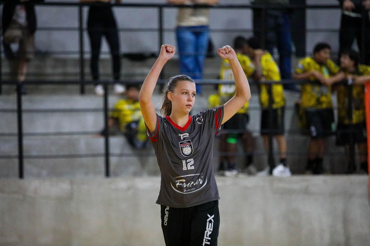 Duas atletas do T-Rex Handball de Timbó são convocadas para a Seleção Brasileira