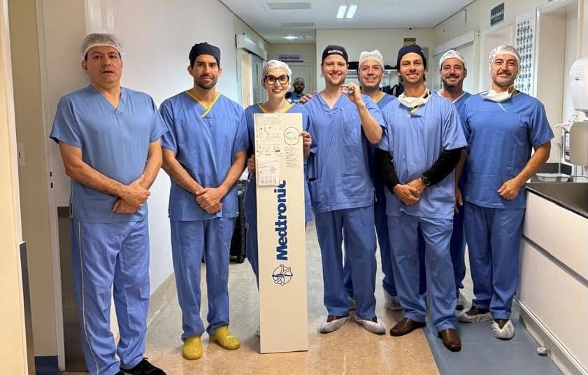 Avanço na medicina: Hospital Santa Isabel, de Blumenau, realiza implante de marcapasso sem fio