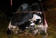 Colisão entre cavalo mecânico e carro deixa motorista ferido na BR-470, em Rodeio
