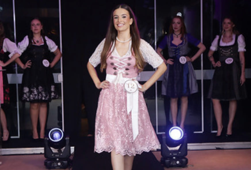 Blumenau define as 10 finalistas que disputarão a coroa da 42ª Oktoberfest