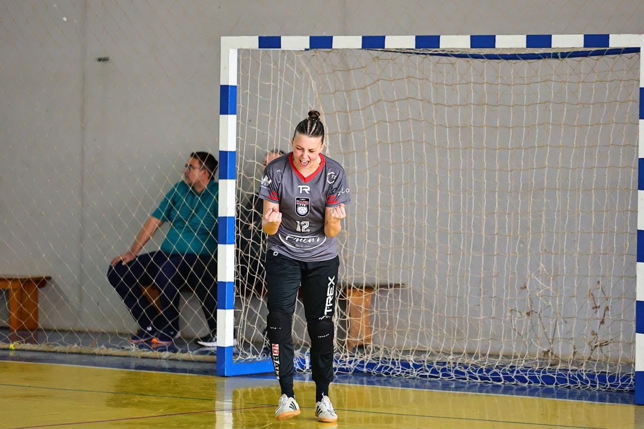 Duas atletas do T-Rex Handball de Timbó são convocadas para a Seleção Brasileira