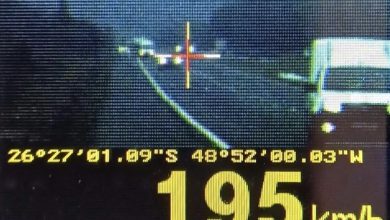 Quase 200 km/h: PRF flagra picape em alta velocidade em trecho de obras na BR-280