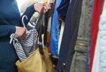 Duas mulheres são presas após furtarem quase R$ 6 mil em roupas no Centro de Blumenau
