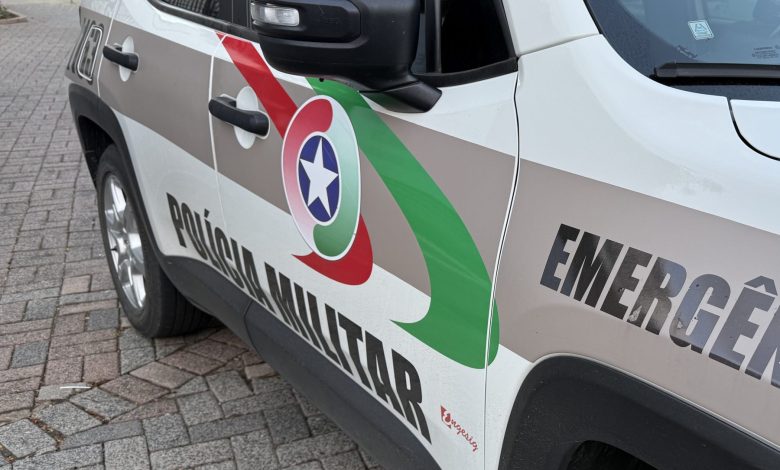 PM aborda veículo em atitude suspeita e prende homem procurado pela Justiça do Pará em Indaial
