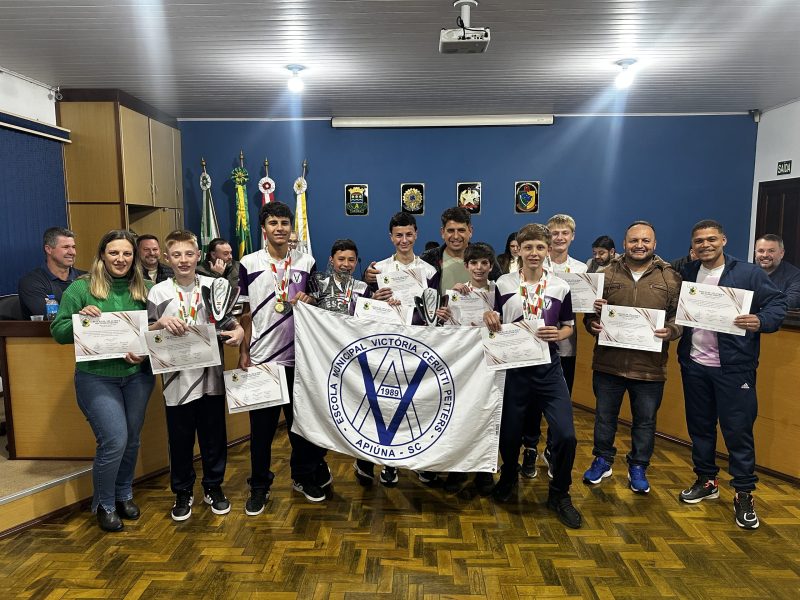 Projetos, indicações para melhorias e homenagem a estudantes marcam sessão da Câmara de Apiúna