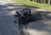 Motociclista morre após colisão com carreta na BR-470, em Indaial