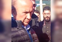 "A senhora não quer ir à merda?": Jorginho Mello reage a protesto de indígenas em SC